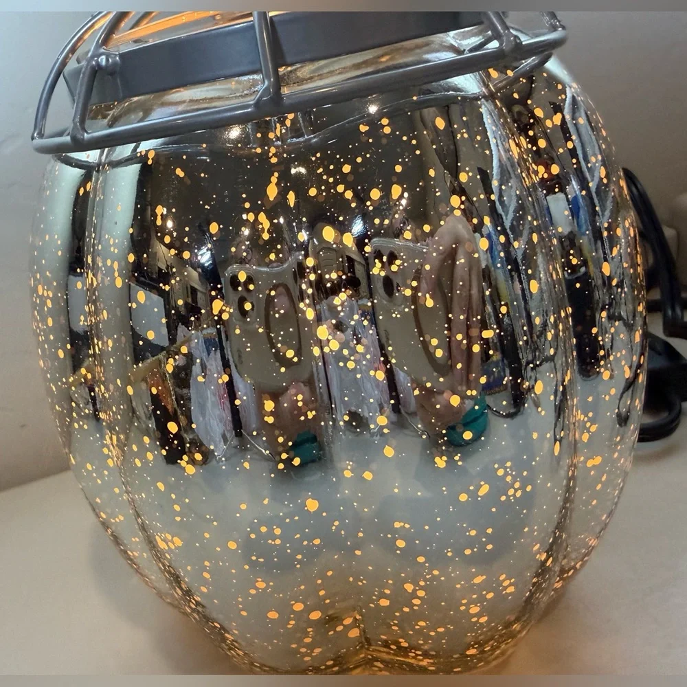 New no box Scentsy Fall Fairy Tale Pumpkin Warmer Nightlight Decor‎ Accent